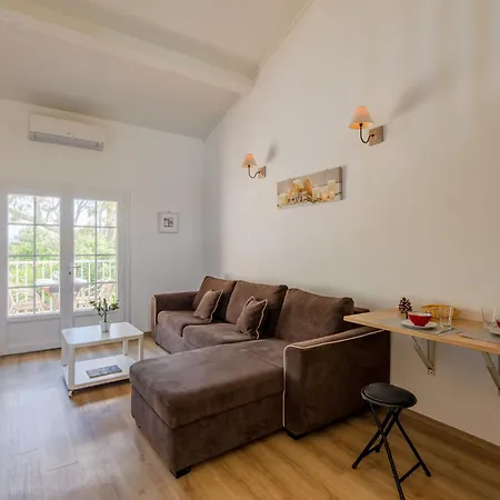 Apartment Panorama-1 By Interhome Les Issambres