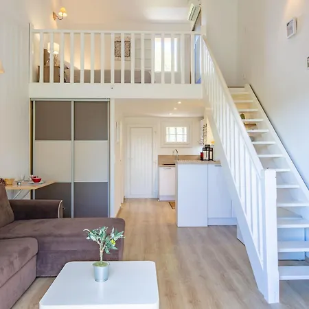 Panorama-1 By Interhome Appartement